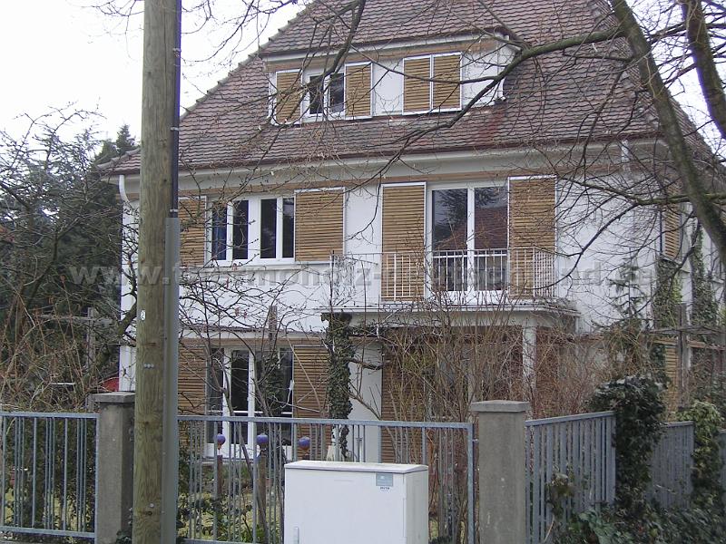 Harsch 001.jpg - Fensterschiebeläden Thermokiefer Rhombusleisten